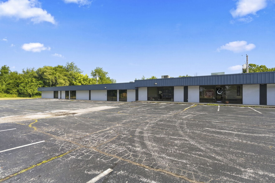 More Photos Of 5601 S Campbell Ave, Springfield General Retail For Sale