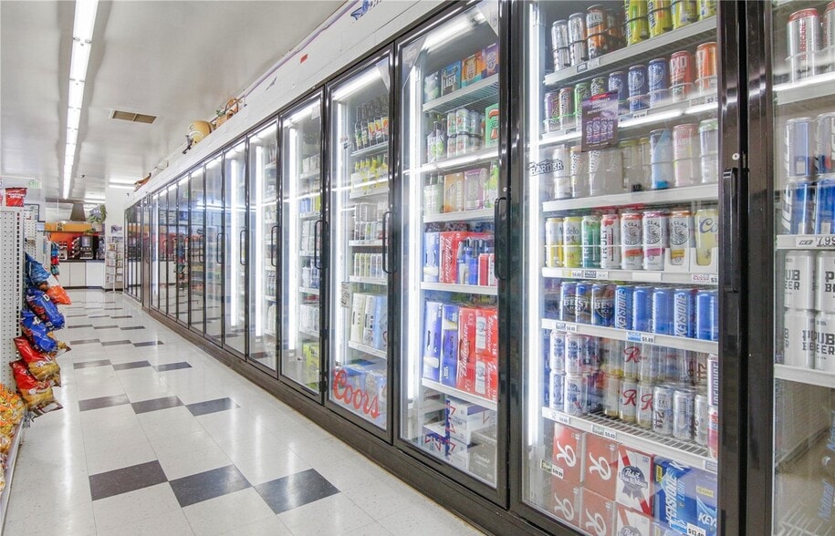 More Photos Of 17490 W Shelton Matlock Rd, Matlock Convenience Store For Sale