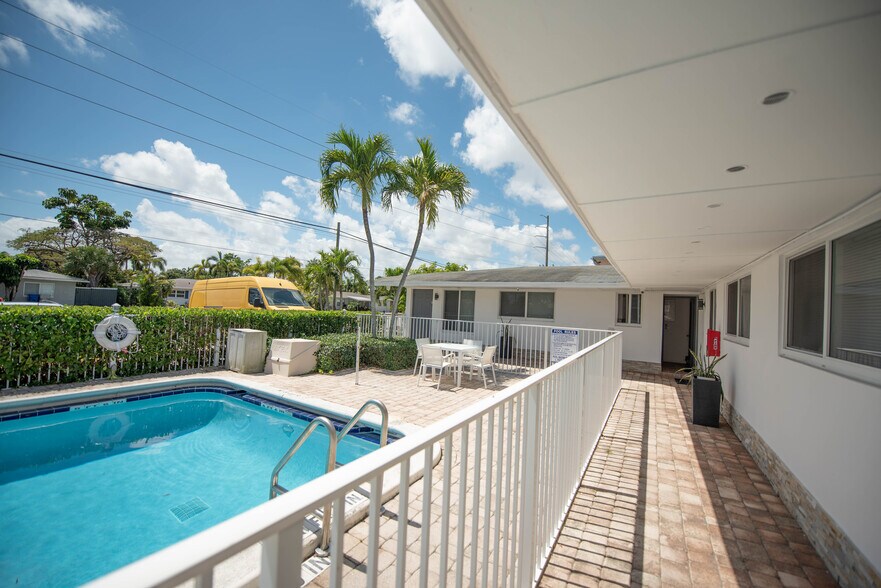 More Photos Of 231 SW 15th St, Pompano Beach Apartments For Sale