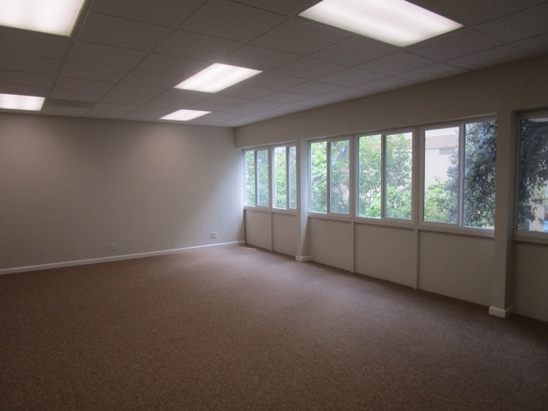 More Photos Of 415 Cambridge Ave, Palo Alto Medical For Lease