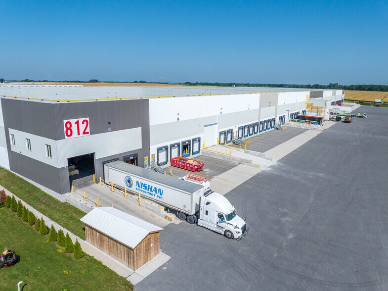 More Photos Of 812 Burton Rd, Vars Warehouse For Lease
