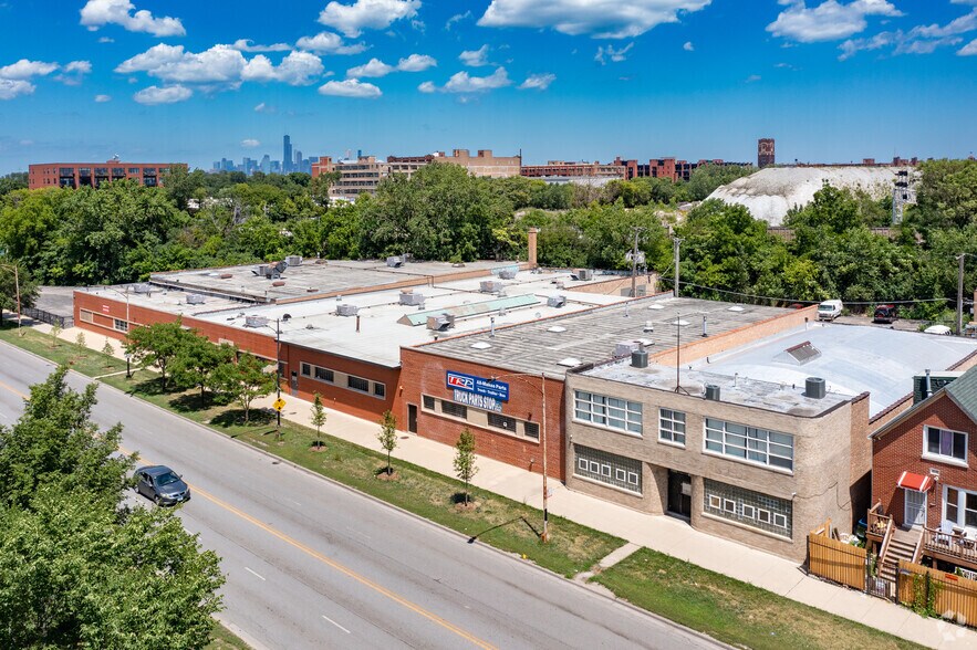 More Photos Of 4025-4039 S Western Blvd, Chicago Warehouse For Lease
