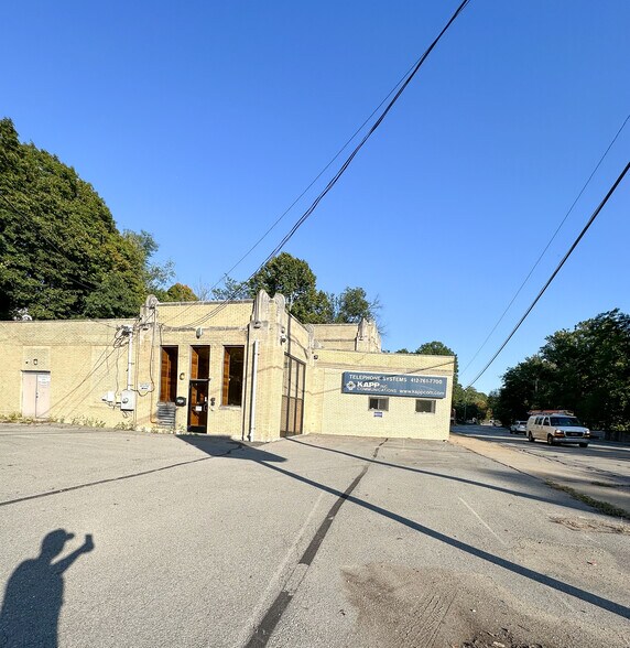 More Photos Of 8100 Ohio River Blvd, Emsworth Office For Lease