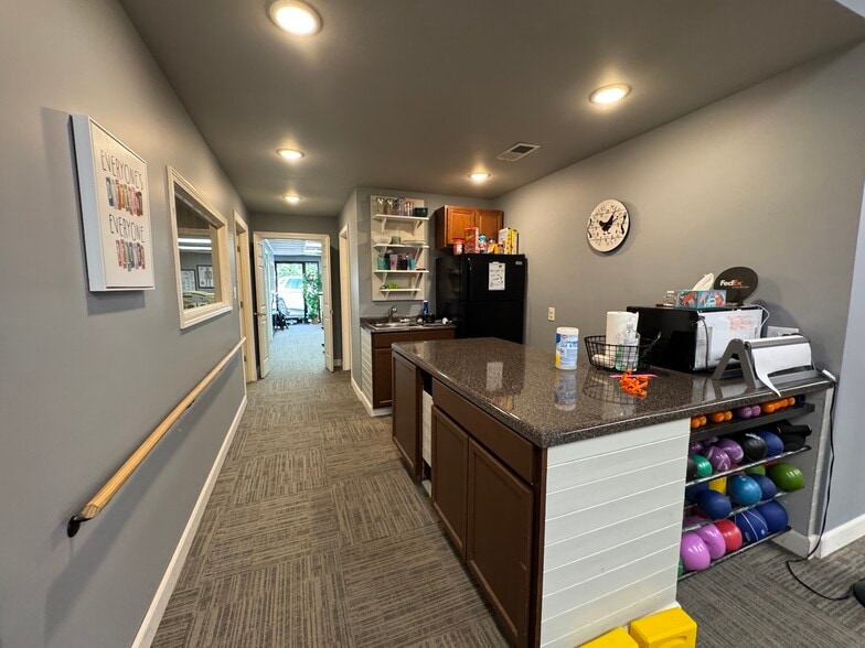 More Photos Of 1751 Dancy Blvd, Horn Lake Office For Lease