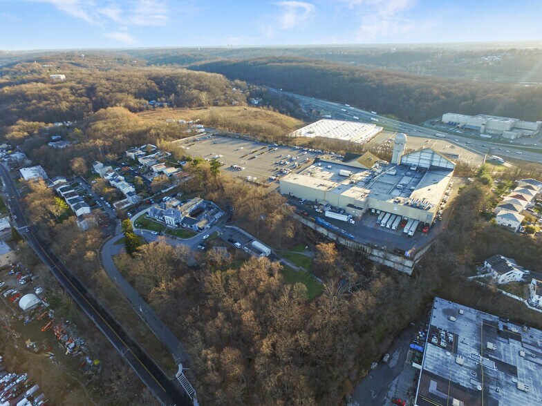 More Photos Of 1154 Saw Mill River Rd, Yonkers Land For Sale