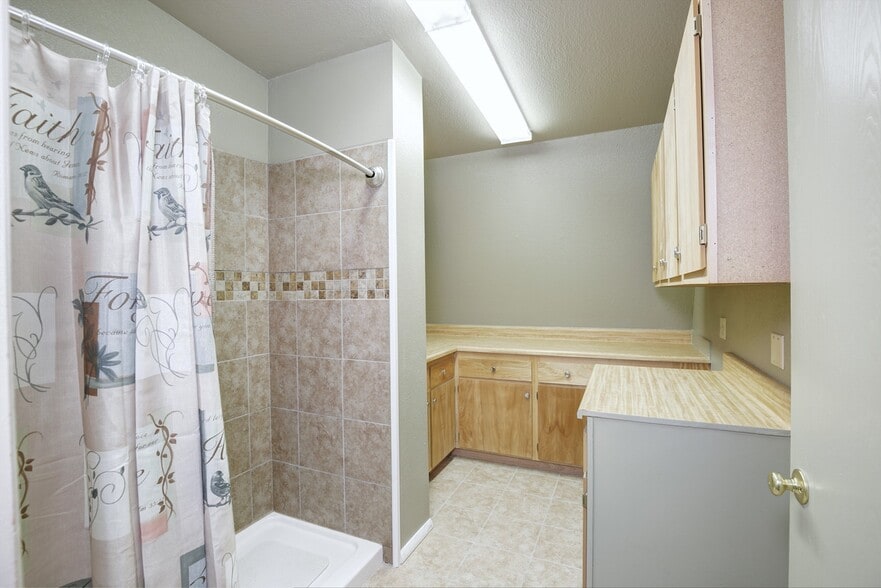 More Photos Of 404 W Main St, Payson Medical For Lease