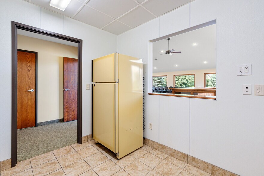 More Photos Of 3700 11th Pl NE, Austin Lodge Meeting Hall For Sale