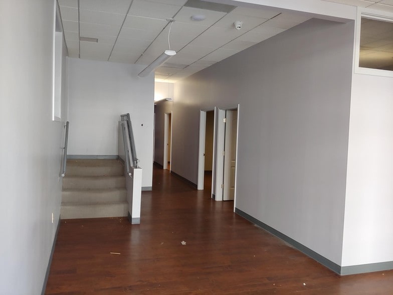 More Photos Of 918 Baltimore Ave, Kansas City Lodge Meeting Hall For Sale