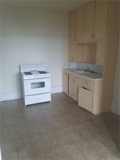 More Photos Of 211 E Stephenson St, Freeport Apartments For Sale