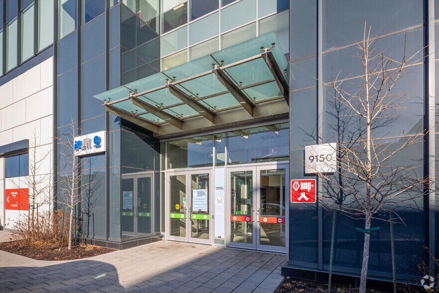 More Photos Of 9150 Boul Leduc, Brossard Office For Lease