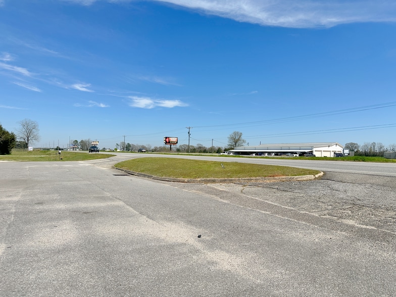 More Photos Of 2989 Hwy 21, Atmore Restaurant For Sale