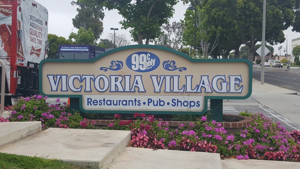 More Photos Of 1425 S Victoria Ave, Ventura General Retail For Lease
