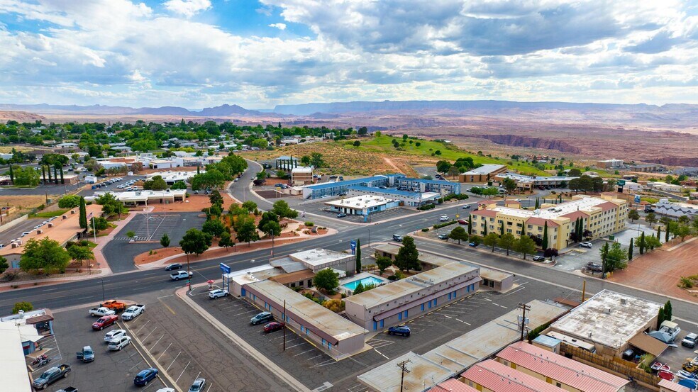 More Photos Of 150 N Lake Powell Blvd, Page Hotel For Sale