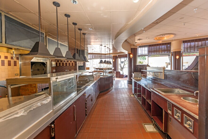 More Photos Of 10877 Wilshire Blvd, Los Angeles Office For Lease