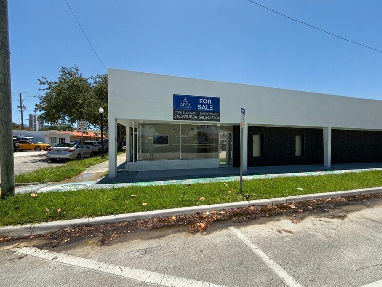 More Photos Of 601 S 21st Ave, Hollywood Flex For Sale