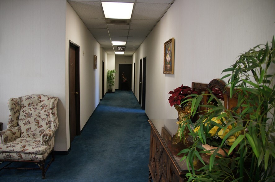 More Photos Of 11100 Valley Blvd, El Monte Office For Lease