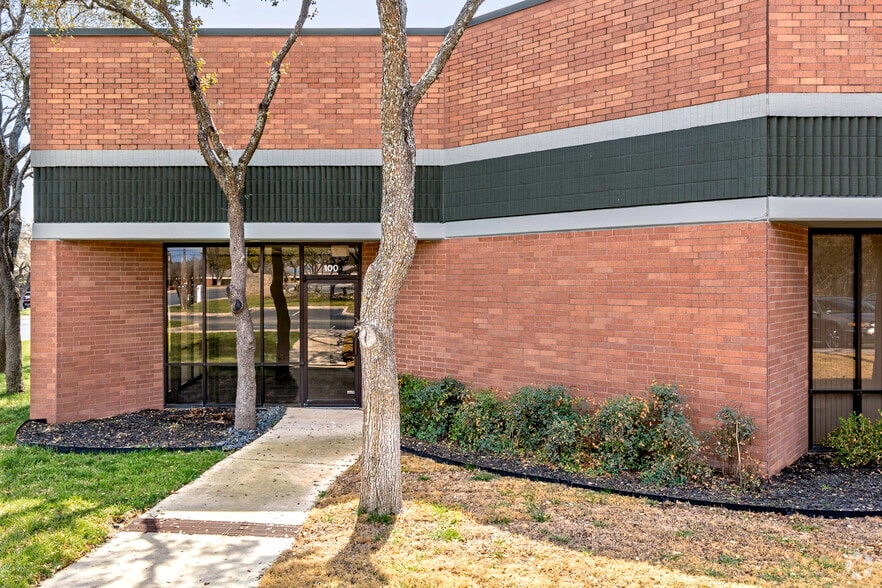 More Photos Of 12000 Network Blvd, San Antonio Unknown For Lease