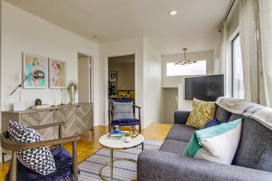 More Photos Of 1920 Beryl St, San Diego Specialty For Sale