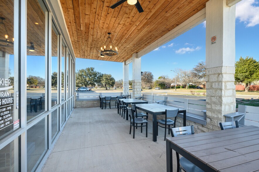 More Photos Of 4717 Gus Thomasson Rd, Mesquite Restaurant For Sale