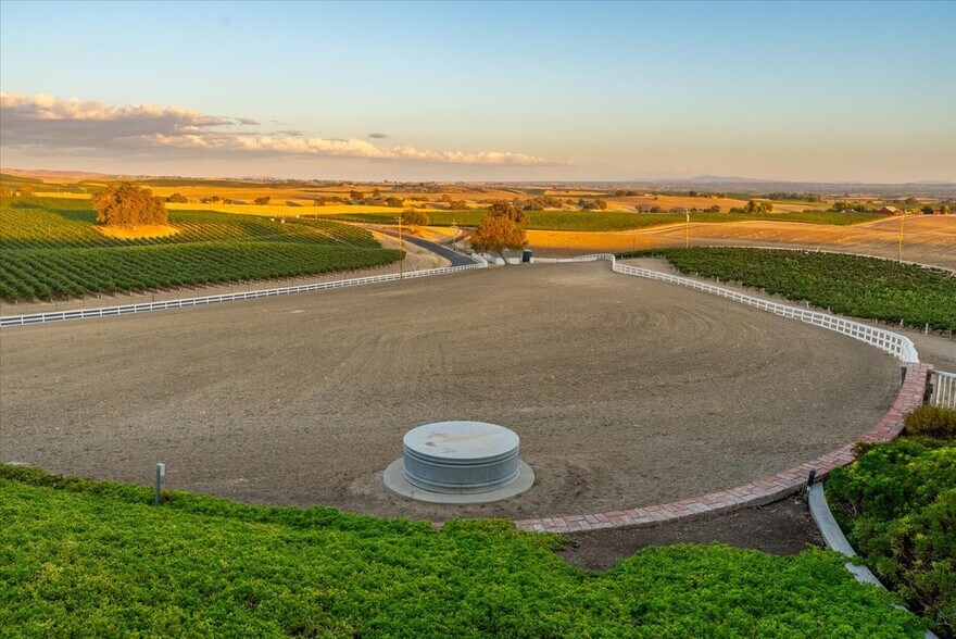 More Photos Of 8283 Cross Canyons Rd, San Miguel Winery Vineyard For Sale