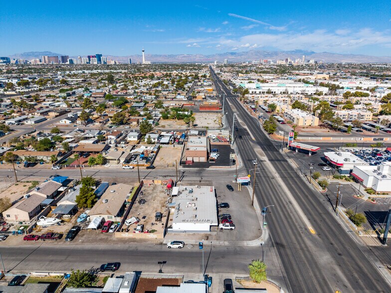 More Photos Of 3513-3515 E Charleston Blvd, Las Vegas Freestanding For Sale