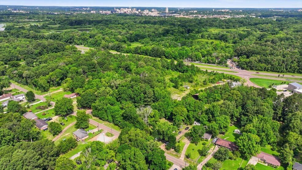 More Photos Of 654 Caseys Ln, Flowood Specialty For Sale