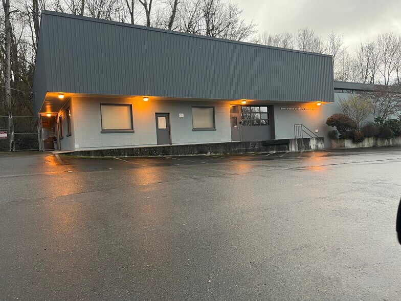 Primary Photo Of 3111 27th St S, Seattle Warehouse For Sale