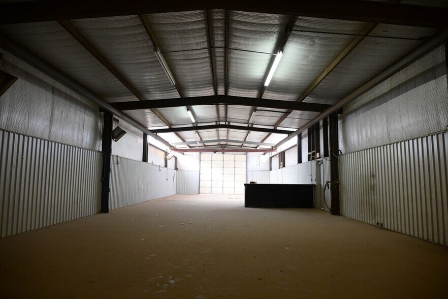 More Photos Of 3611 E State Highway 158, Midland Manufacturing For Sale