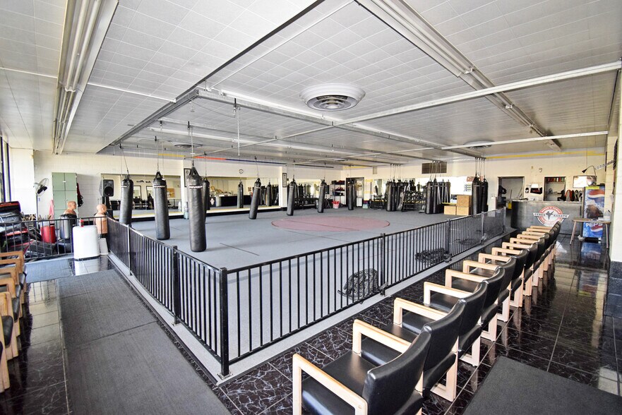 More Photos Of 2005-2009 Central Ave, Ceres Freestanding For Sale