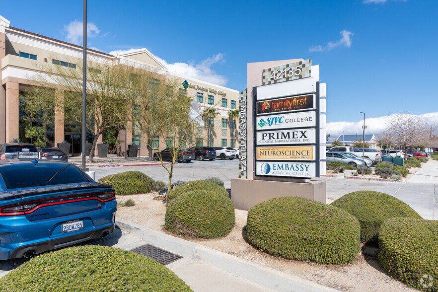 More Photos Of 42135 10th St W, Lancaster Medical For Lease