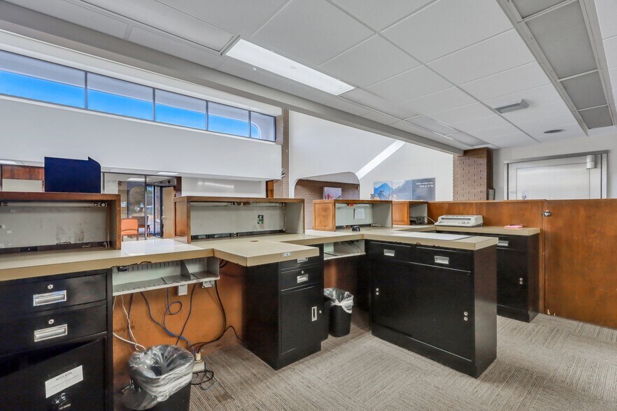 More Photos Of 176 S Main St, Reidsville Freestanding For Sale