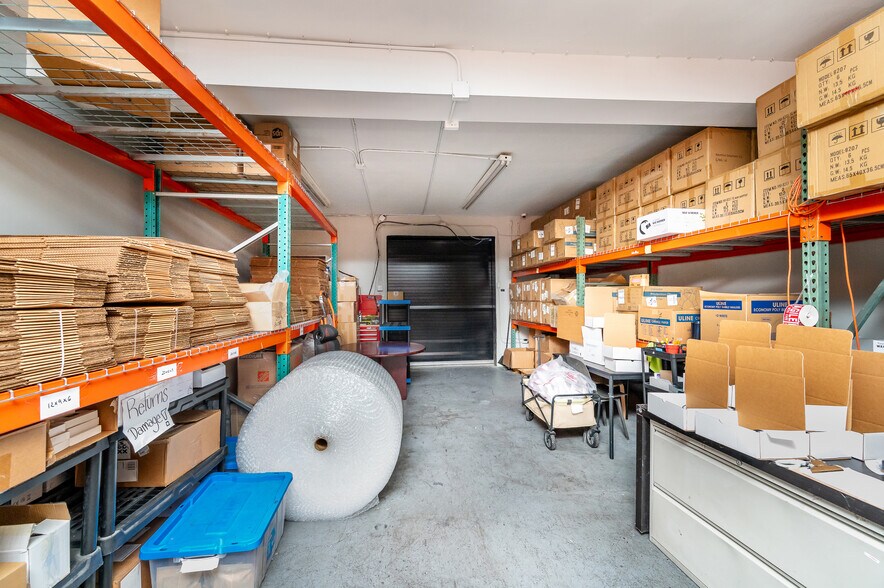 More Photos Of 7025 NW 7th Ave, Miami Research And Development For Sale