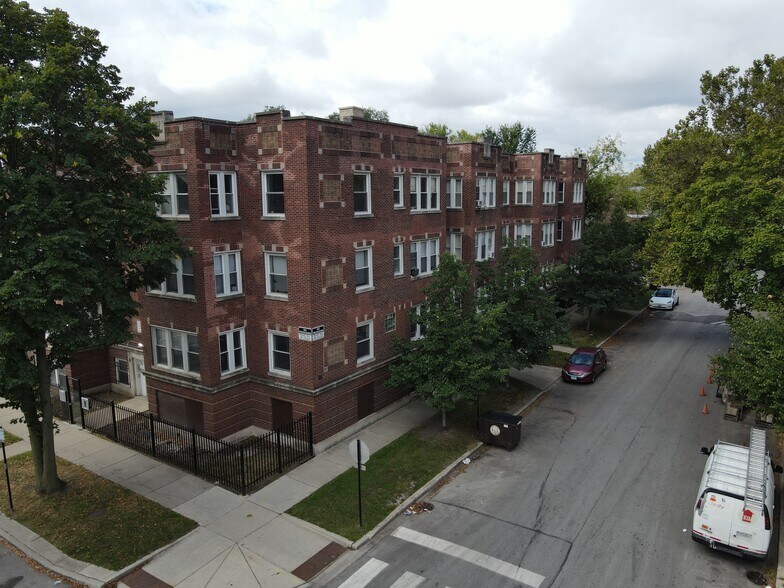 Primary Photo Of 7400 S Phillips Ave, Chicago Apartments For Sale