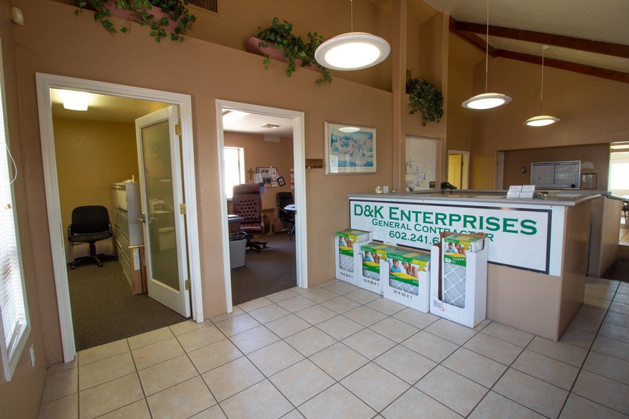 More Photos Of 517 S Lebaron St, Mesa Warehouse For Lease