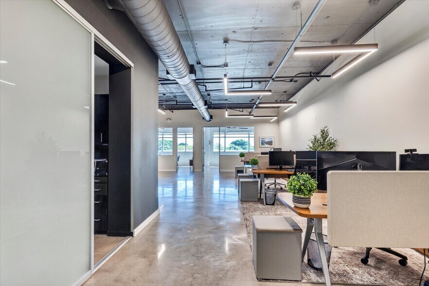 More Photos Of 7301 SW 57th Ct, South Miami Office For Sale