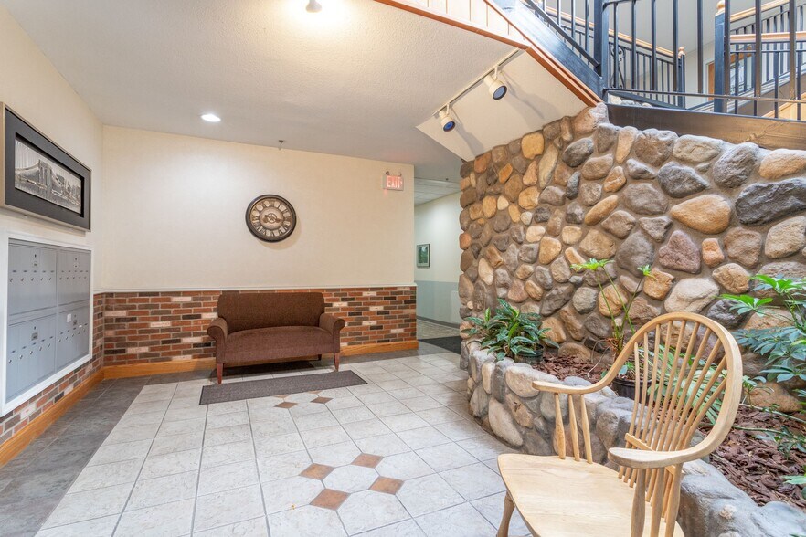 More Photos Of 225-243 King St, Northampton Unknown For Lease