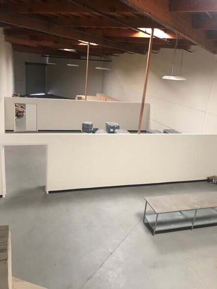 More Photos Of 412 Calle San Pablo, Camarillo Manufacturing For Lease