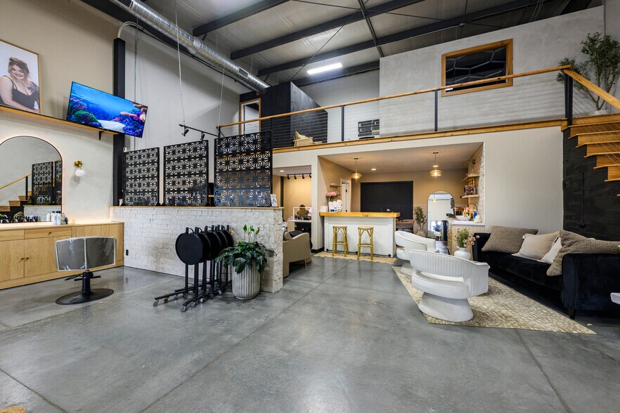 More Photos Of 540 Belden Pky NE, Sugarcreek Storefront For Sale