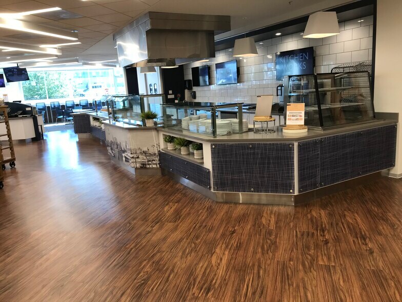 More Photos Of 400 Airborne Pky, Buffalo Office For Lease