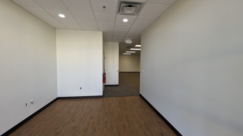 More Photos Of 285 SE Inner Loop, Georgetown Office For Lease