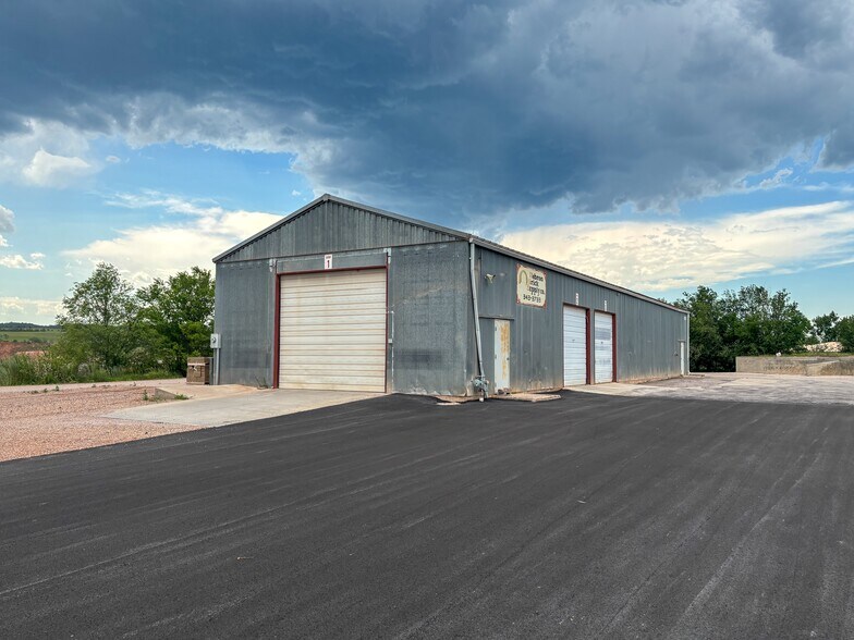 More Photos Of 1543 Deadwood Ave, Rapid City Industrial For Sale