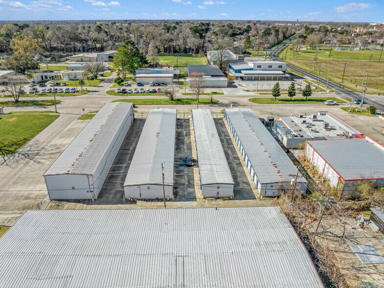 More Photos Of 8535 GSRI Ave, Baton Rouge Self Storage For Sale