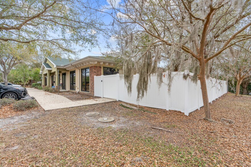 More Photos Of , Ocala Office For Sale
