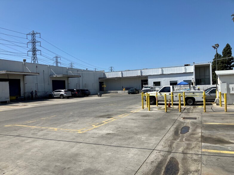 More Photos Of 1500 E Cerritos Ave, Anaheim Manufacturing For Lease