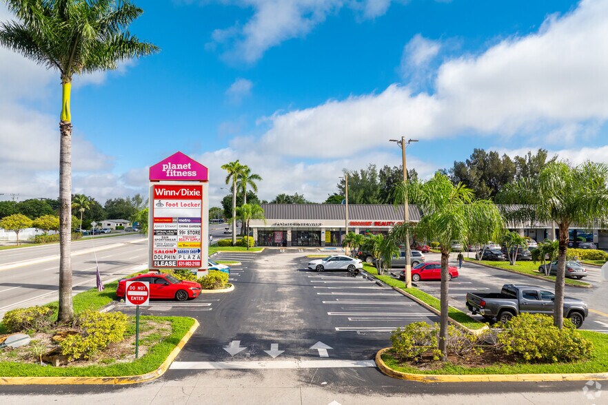 More Photos Of 17237-17161 NW 27th Ave, Opa Locka Unknown For Lease