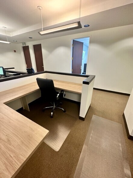 More Photos Of 1200 Brickell Ave, Miami Office For Lease