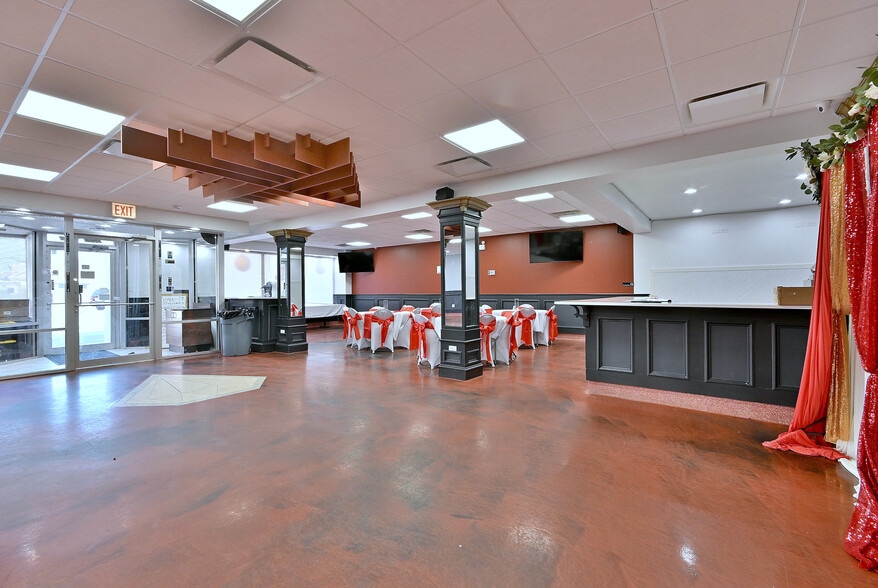 More Photos Of 5319 W Belmont Ave, Chicago General Retail For Sale
