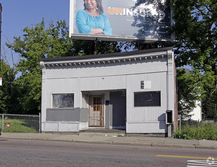 More Photos Of 141 Norfolk St, Boston Storefront For Sale