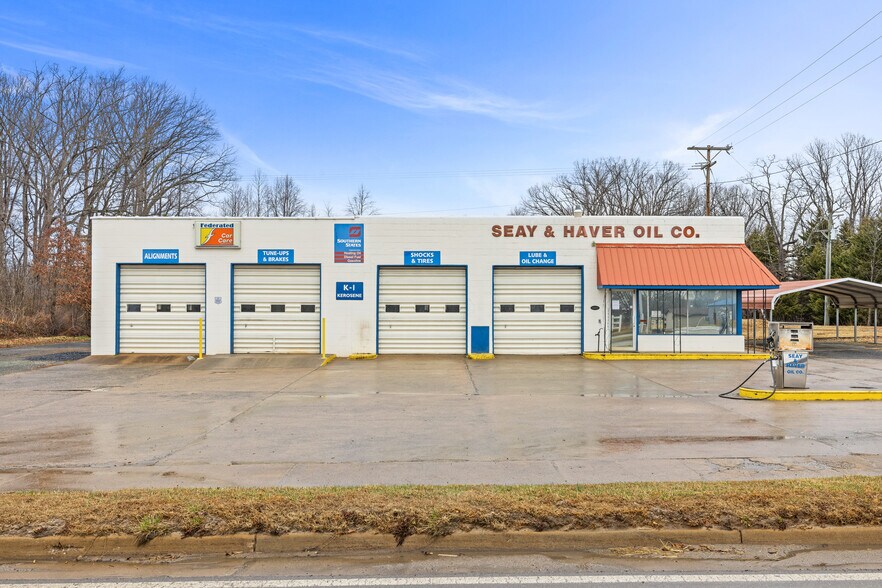 More Photos Of 16855 Oak St, Dillwyn Service For Sale