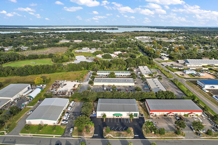 More Photos Of 1811 Greenleaf Ln, Leesburg Warehouse For Lease